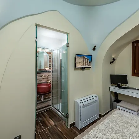 Apartment Bibliotheque